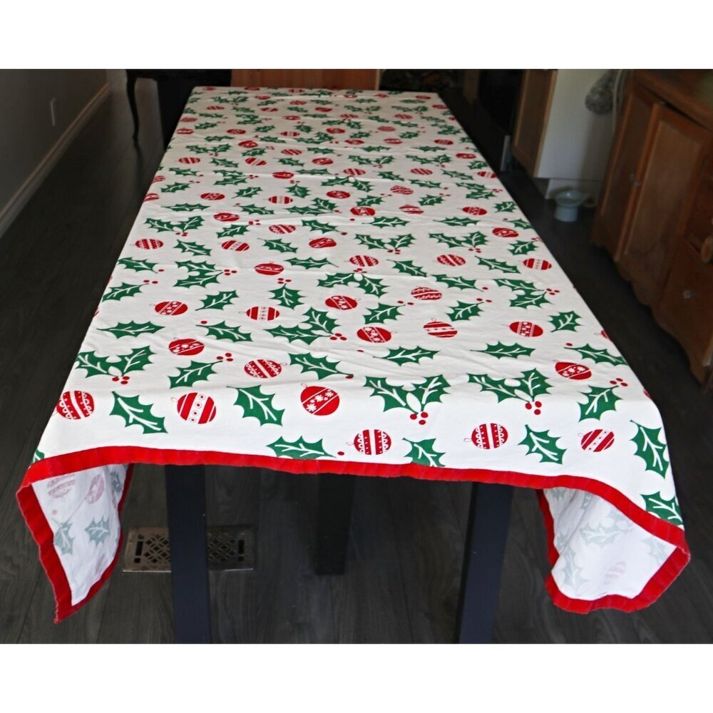 Vintage Christmas Tablecloth Table Cloth Rectangular Holly Leaves & Berries